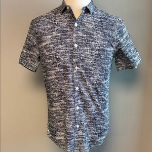 Topman Short Sleeve Button-Down Shirt – Size Small